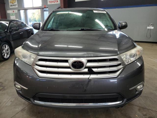 5TDBK3EH8BS052625 - 2011 TOYOTA HIGHLANDER BASE GRAY photo 5