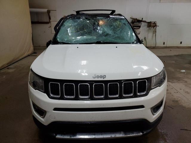 3C4NJDCB4JT372565 - 2018 JEEP COMPASS LIMITED WHITE photo 5