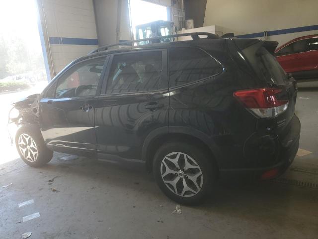 JF2SKAEC4NH473079 - 2022 SUBARU FORESTER PREMIUM BLACK photo 2