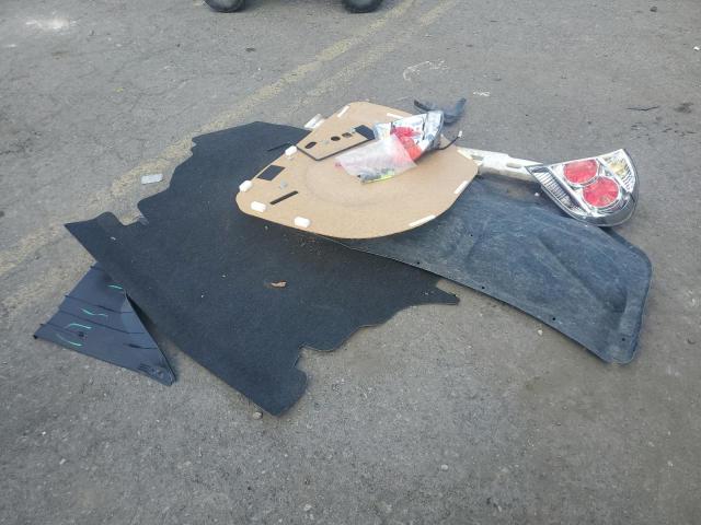 4T1BE30KX5U393238 - 2005 TOYOTA CAMRY LE SILVER photo 12