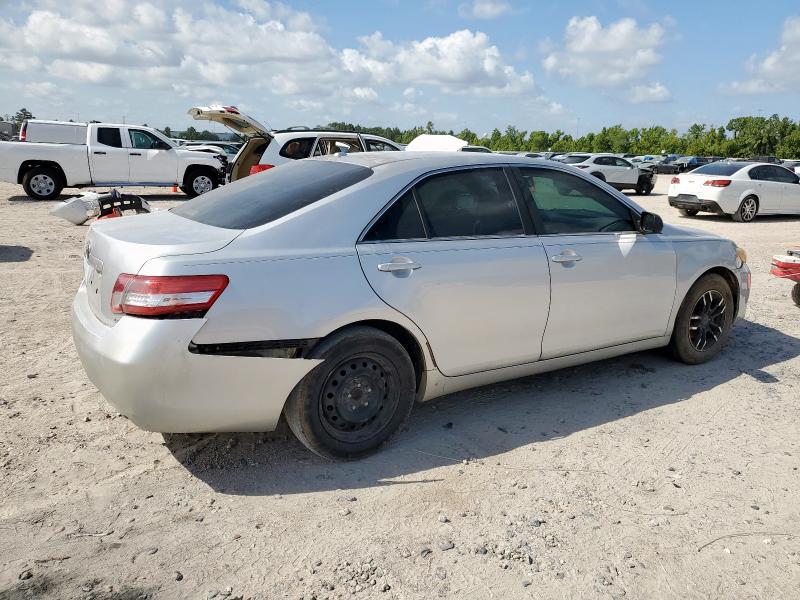 4T1BF3EK4BU641808 - 2011 TOYOTA CAMRY BASE SILVER photo 3