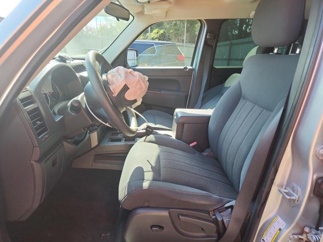 1C4PJLAKXCW165763 - 2012 JEEP LIBERTY SPORT 银色 照片 7