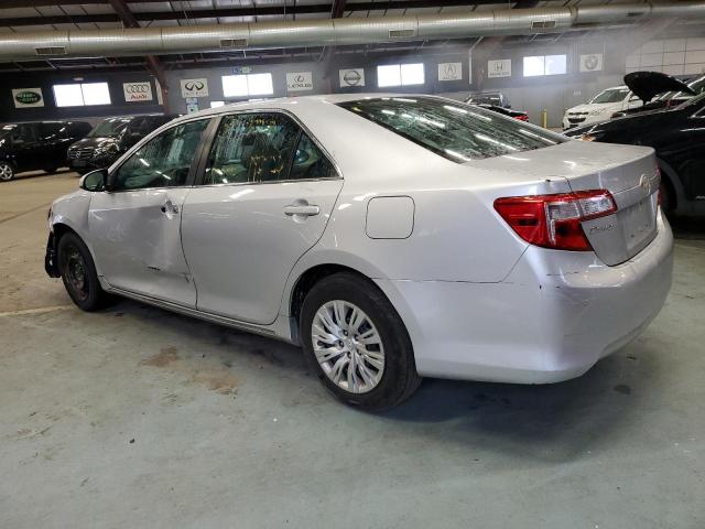 4T4BF1FKXDR319282 - 2013 TOYOTA CAMRY L SILVER photo 2