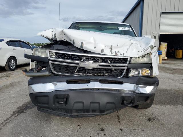 1GCEC14V07Z168641 - 2007 CHEVROLET SILVERADO C1500 CLASSIC WHITE photo 5
