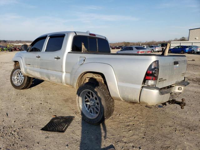 3TMKU72N35M001968 - 2005 TOYOTA TACOMA DOUBLE CAB PRERUNNER LONG BED SILVER photo 2