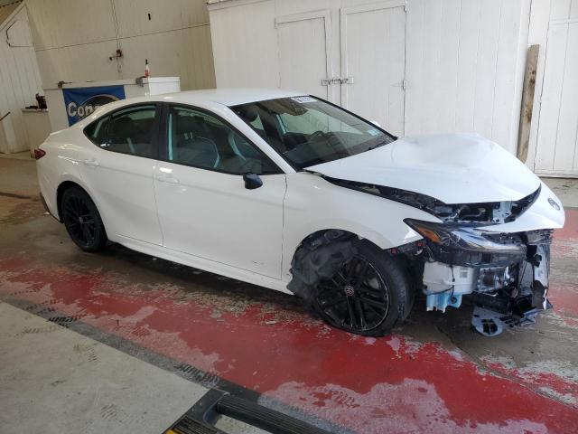 4T1DAACK6SU046828 - 2025 TOYOTA CAMRY XSE WHITE photo 4
