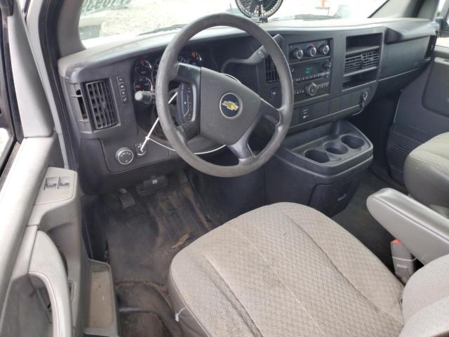 1GCZGGBA3A1179552 - 2010 CHEVROLET EXPRESS G2 WHITE photo 8