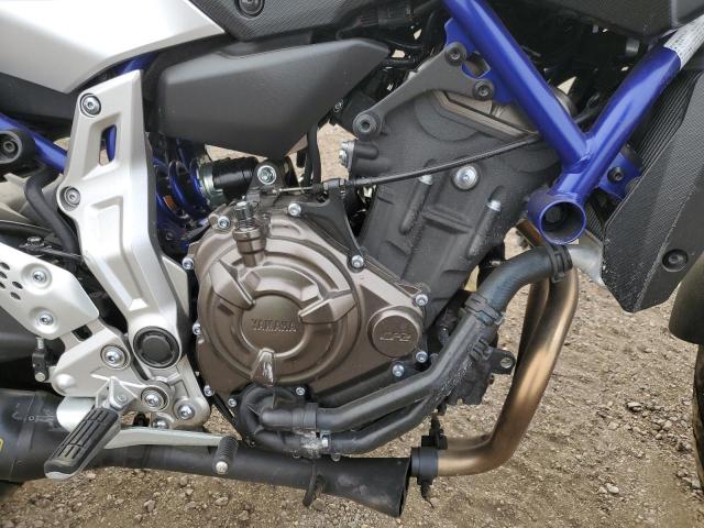 JYARM06E3GA006616 - 2016 YAMAHA FZ07 TWO TONE photo 7