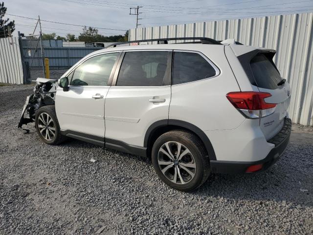 JF2SKASC1LH534776 - 2020 SUBARU FORESTER LIMITED WHITE photo 2