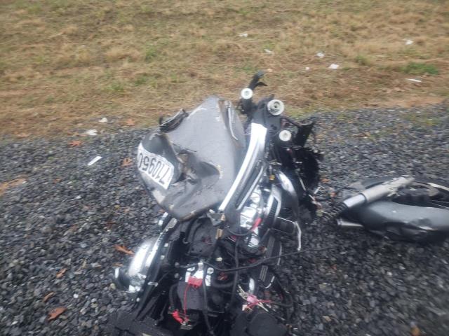 1HD1KHC10MB670075 - 2021 HARLEY-DAVIDSON FLTRX 银色 照片 5