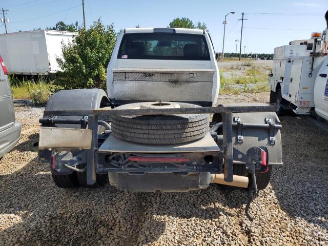 3C7WRMALXJG147300 - 2018 RAM 5500 Biały zdjęcie 6