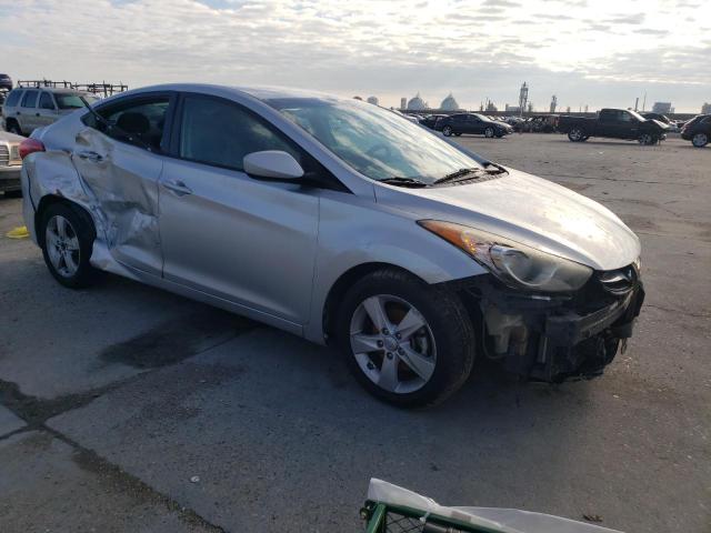 5NPDH4AE3DH382674 - 2013 HYUNDAI ELANTRA GLS SILVER photo 4