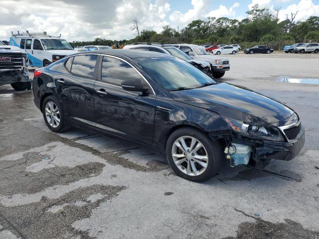 5XXGM4A74DG182456 - 2013 KIA OPTIMA LX 黑色 照片 4