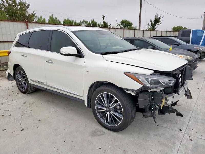 5N1DL0MM7JC528099 - 2018 INFINITI QX60 თეთრი ფოტო 4