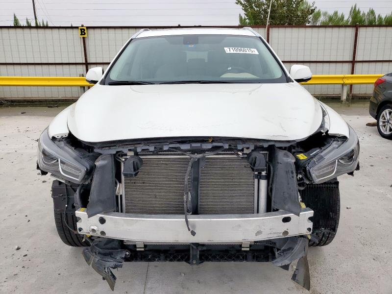 5N1DL0MM7JC528099 - 2018 INFINITI QX60 თეთრი ფოტო 5