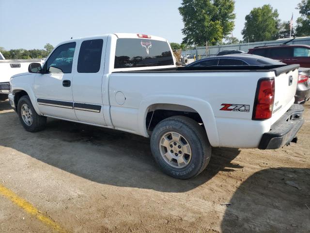 1GCEK19Z97E156378 - 2007 CHEVROLET SILVERADO K1500 CLASSIC WHITE photo 2