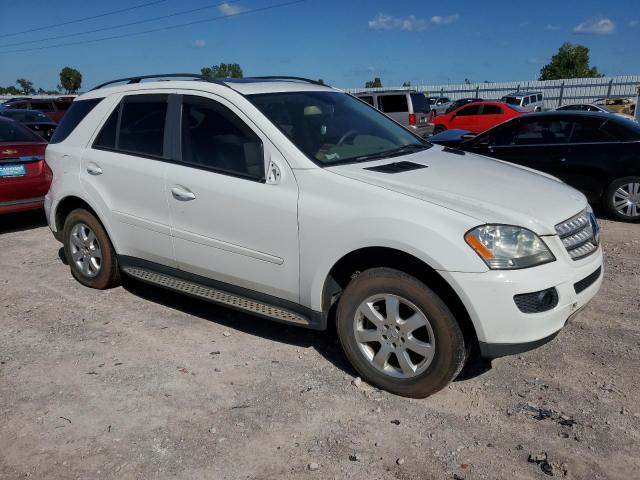 4JGBB22E47A204601 - 2007 MERCEDES-BENZ ML 320 CDI WHITE photo 4