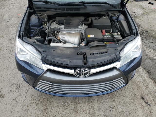 4T1BF1FK6HU771228 - 2017 TOYOTA CAMRY LE 蓝色 照片 11
