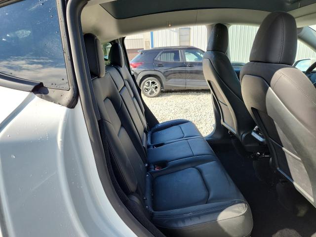 7SAYGDEE1SA358979 - 2025 TESLA MODEL Y WHITE photo 10
