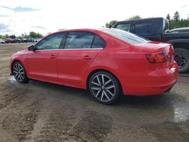 3VW467AJ2DM420228 - 2013 VOLKSWAGEN JETTA GLI RED photo 2