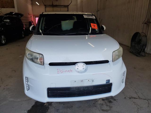 JTLZE4FE4EJ062882 - 2014 TOYOTA SCION XB WHITE photo 5