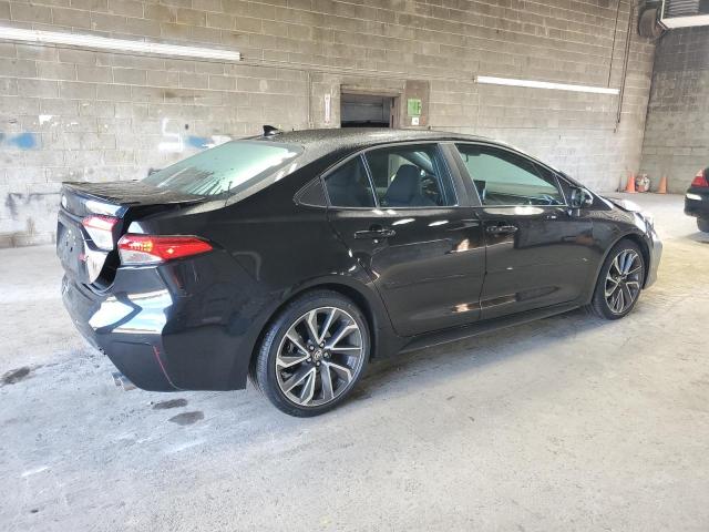 5YFS4MCE7MP066066 - 2021 TOYOTA COROLLA SE შავი ფოტო 3