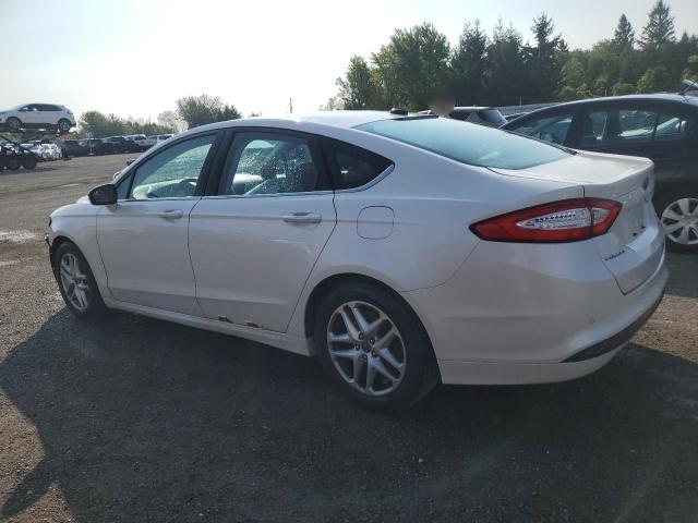 3FA6P0H71DR353270 - 2013 FORD FUSION SE WHITE photo 2
