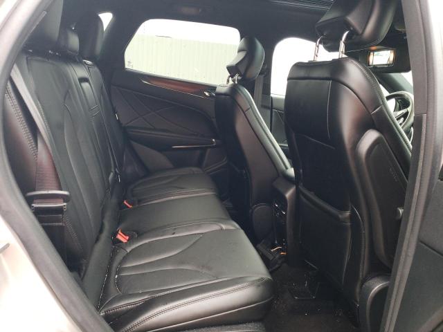 5LMCJ3D91HUL11499 - 2017 LINCOLN MKC RESERVE SILVER photo 11