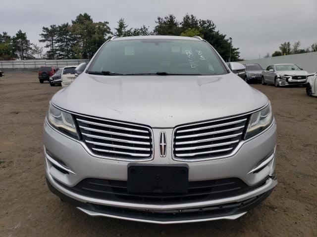 5LMCJ3D91HUL11499 - 2017 LINCOLN MKC RESERVE SILVER photo 5