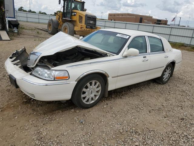 2007 LINCOLN TOWN CAR SIGNATURE, 