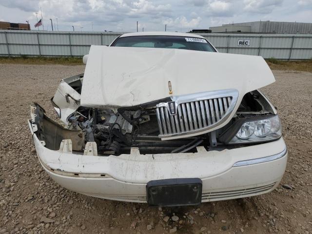 1LNHM81W27Y623751 - 2007 LINCOLN TOWN CAR SIGNATURE WHITE photo 5
