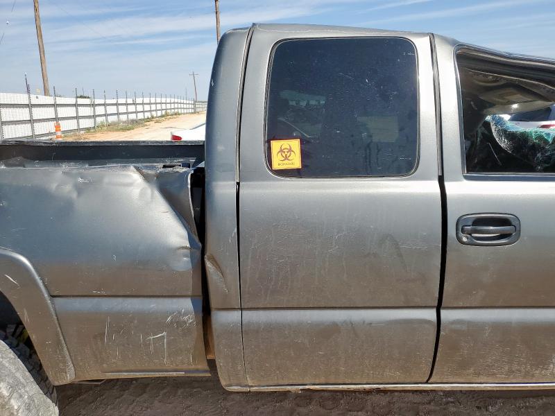 1GCHC29U01E324615 - 2001 CHEVROLET SILVERADO C2500 HEAVY DUTY GRAY photo 10