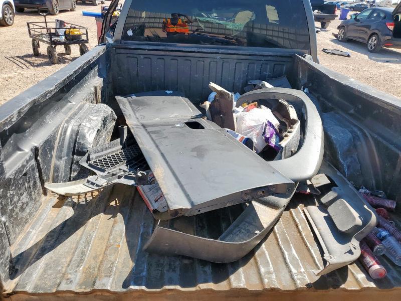 1GCHC29U01E324615 - 2001 CHEVROLET SILVERADO C2500 HEAVY DUTY GRAY photo 12