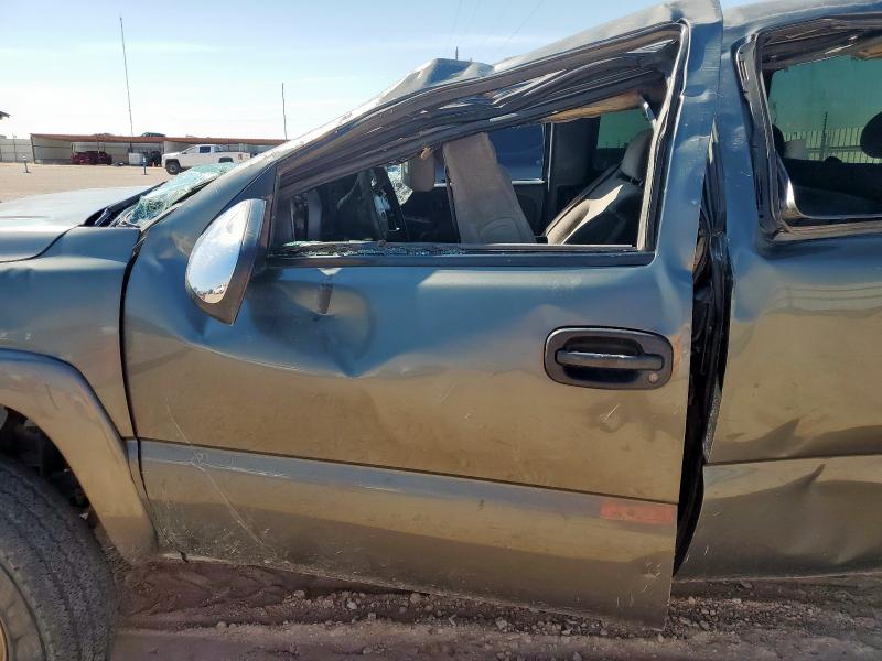 1GCHC29U01E324615 - 2001 CHEVROLET SILVERADO C2500 HEAVY DUTY GRAY photo 7