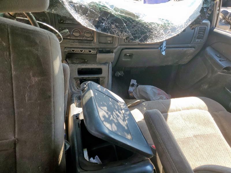 1GCHC29U01E324615 - 2001 CHEVROLET SILVERADO C2500 HEAVY DUTY GRAY photo 8