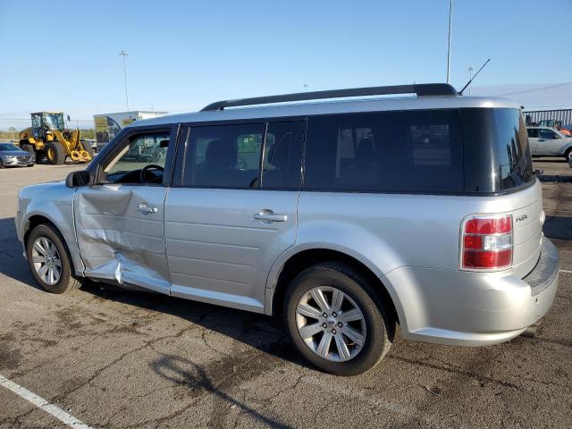 2FMGK5BC7CBD22923 - 2012 FORD FLEX SE SILVER photo 2