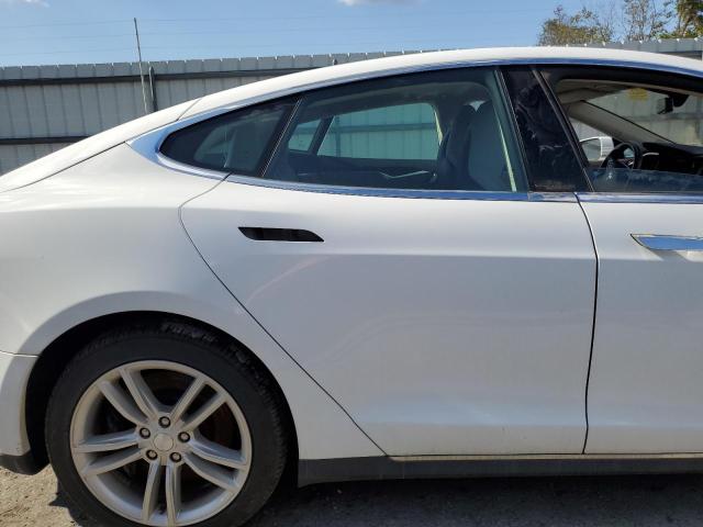 5YJSA1H1XEFP55657 - 2014 TESLA MODEL S WHITE photo 10