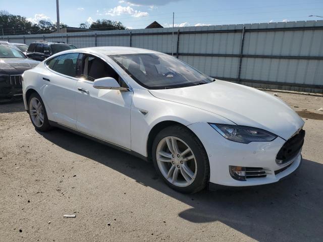 5YJSA1H1XEFP55657 - 2014 TESLA MODEL S WHITE photo 4