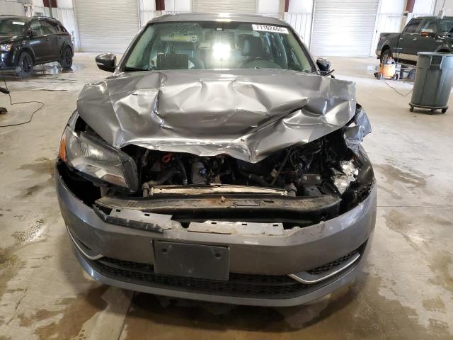 1VWBN7A33DC116225 - 2013 VOLKSWAGEN PASSAT SE Boz foto 5