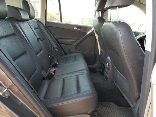 WVGBV7AXXGW528050 - 2016 VOLKSWAGEN TIGUAN S GRAY photo 11