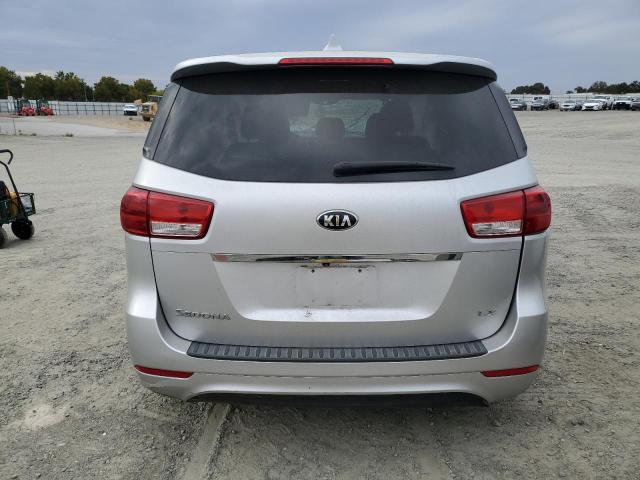 KNDMB5C12H6241970 - 2017 KIA SEDONA LX SILVER photo 6