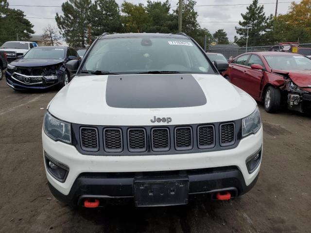 3C4NJDDB4LT123149 - 2020 JEEP COMPASS TRAILHAWK WHITE photo 5