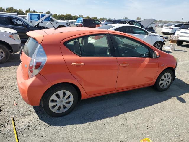 JTDKDTB38C1022588 - 2012 TOYOTA PRIUS C ORANGE photo 3