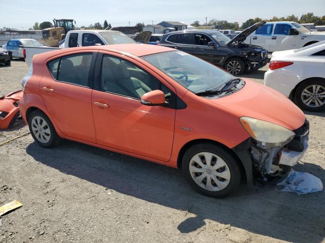 JTDKDTB38C1022588 - 2012 TOYOTA PRIUS C ORANGE photo 4