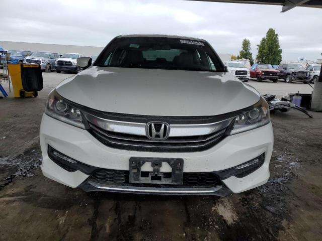 1HGCR2F56HA285635 - 2017 HONDA ACCORD SPORT 白色 照片 5