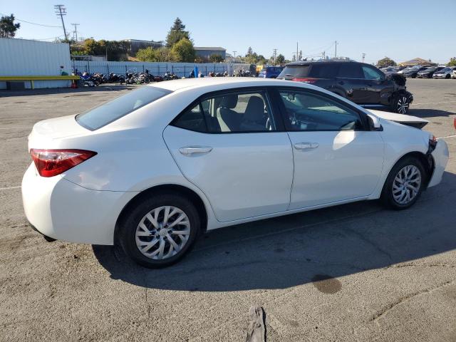 5YFBURHE4KP919879 - 2019 TOYOTA COROLLA L WHITE photo 3