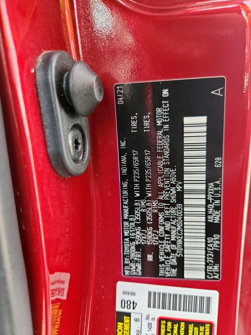 5TDYRKEC2MS040039 - 2021 TOYOTA SIENNA XLE RED photo 13