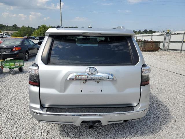 JTEBU5JR9K5686919 - 2019 TOYOTA 4RUNNER SR5/SR5 PREMIUM Srebrny zdjęcie 6