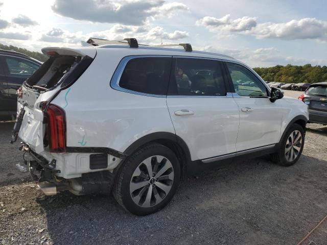 5XYP3DHC3LG083109 - 2020 KIA TELLURIDE EX WHITE photo 3