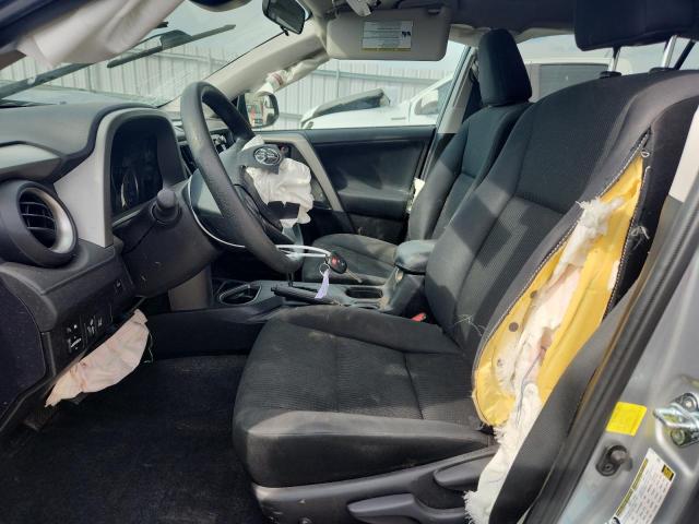 2T3BFREV7HW593654 - 2017 TOYOTA RAV4 LE 银色 照片 7